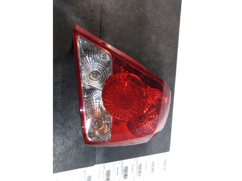 Recambio de piloto trasero derecho para daewoo kalos 1.2 se referencia OEM IAM   