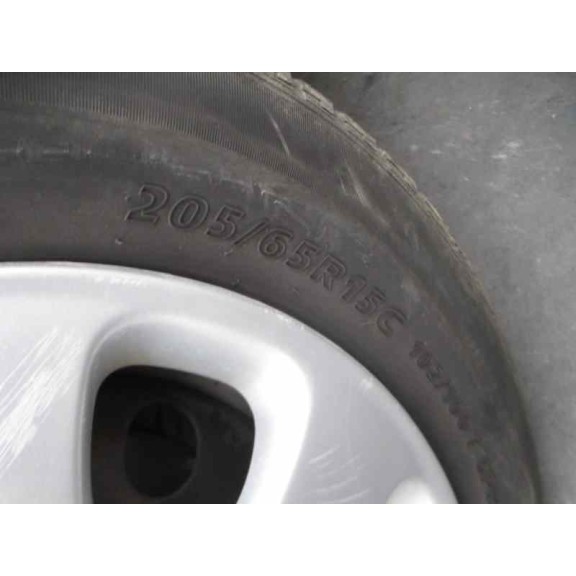 peugeot 807 del año 2004