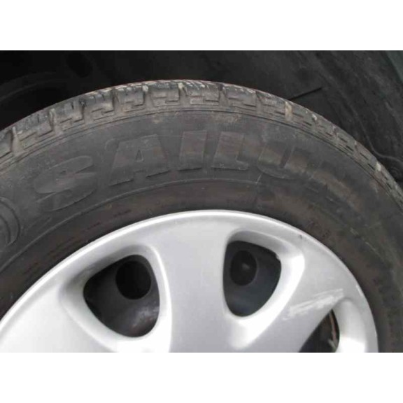 peugeot 807 del año 2004