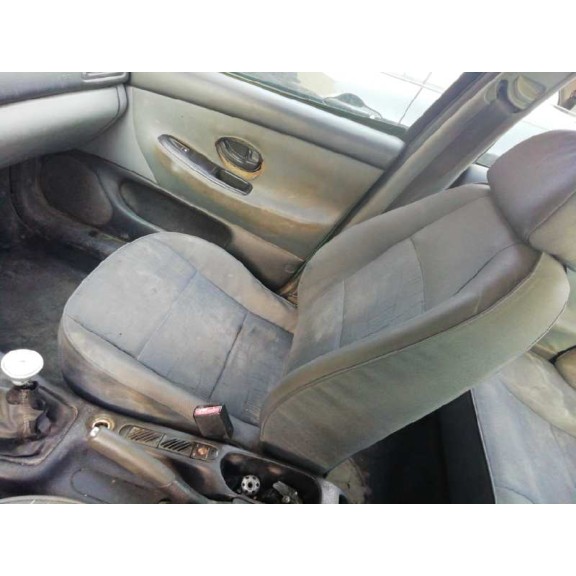 peugeot 406 berlina (s1/s2) del año 2000