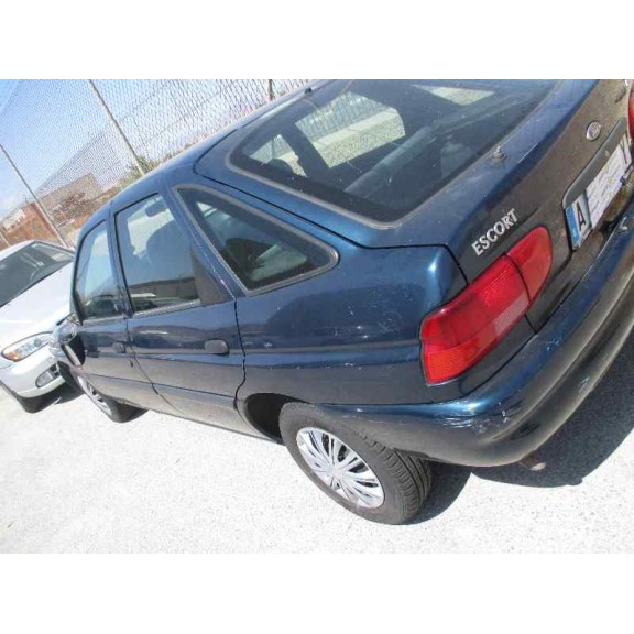 ford escort berlina/turnier del año 1996