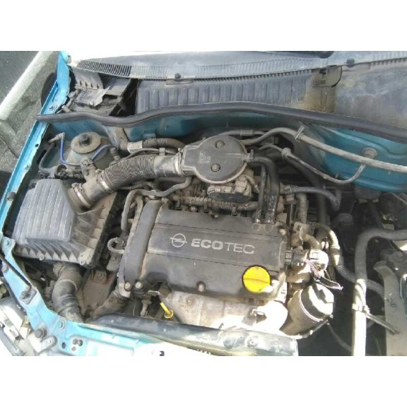 opel corsa c del año 2001
