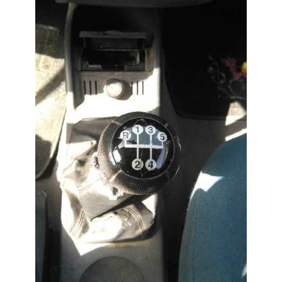 opel corsa c del año 2001