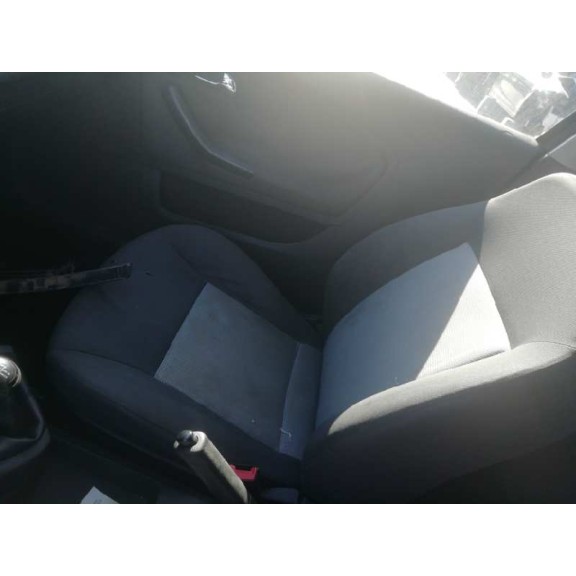 seat ibiza (6l1) del año 2005