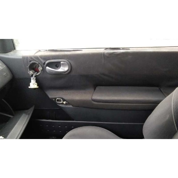 renault megane ii berlina 3p del año 2002