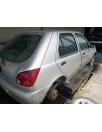 ford fiesta berlina del año 2001