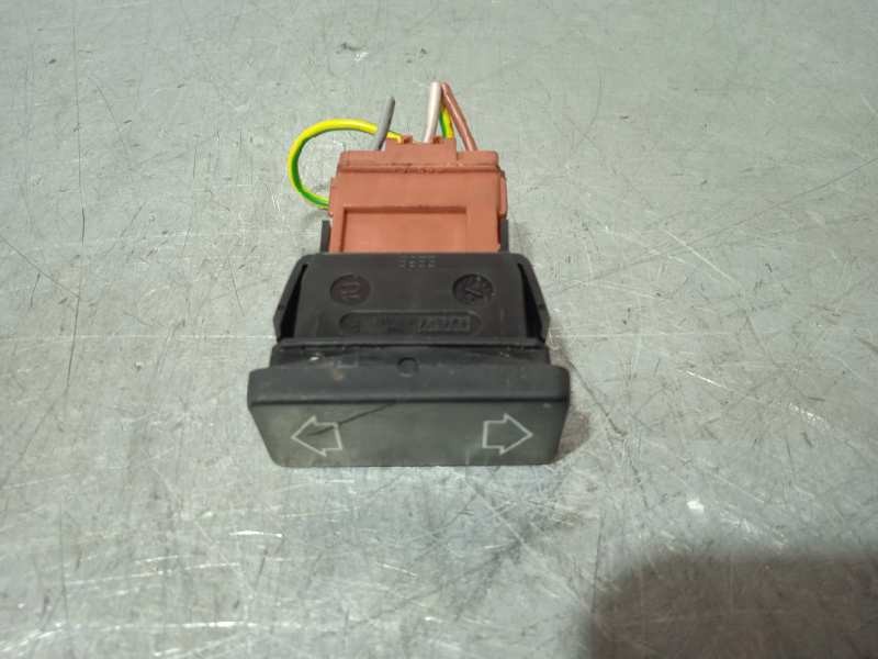 Recambio de mando elevalunas delantero izquierdo para peugeot 106 (s2) sport pack referencia OEM IAM SR  