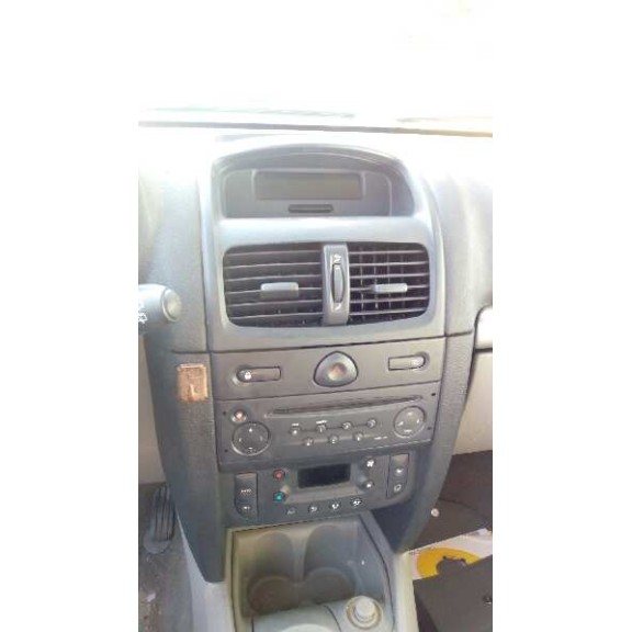 renault clio ii fase ii (b/cb0) del año 2002