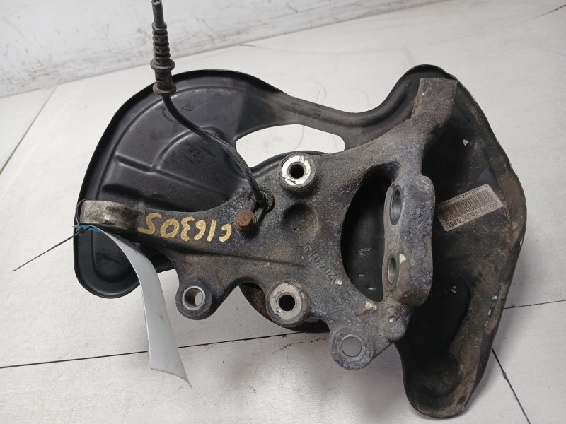 Recambio de mangueta delantera izquierda para mercedes-benz clase c (w204) berlina 2.1 cdi cat referencia OEM IAM   