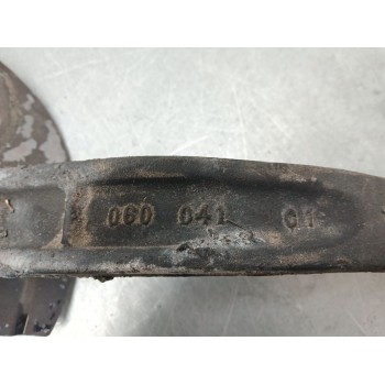 Recambio de mangueta delantera derecha para mercedes-benz clase m (w164) 4.0 cdi referencia OEM IAM 060041C1  