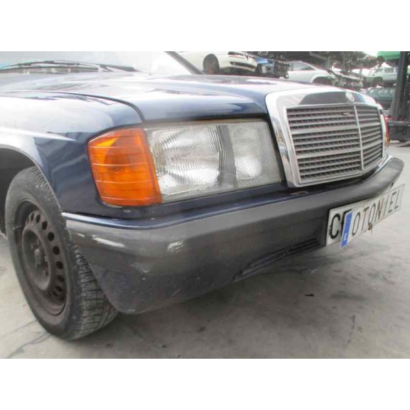 mercedes-benz clase c (w201) berlina del año 1988