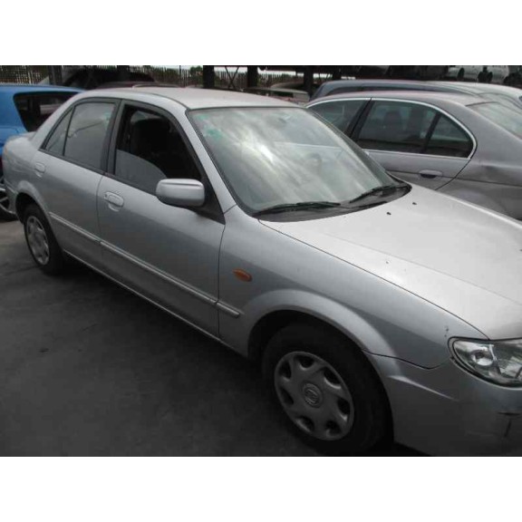 mazda 323 berl. f/s (bj) del año 2001
