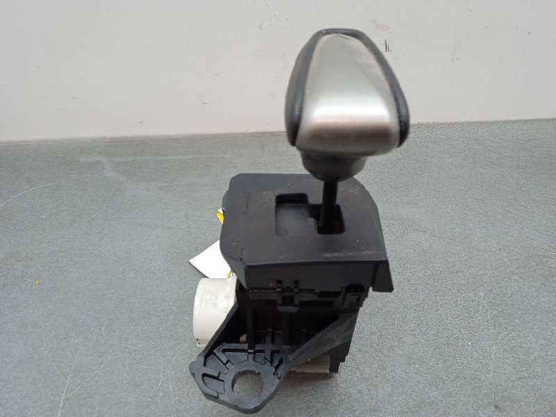 Recambio de palanca cambio para lexus ct 200h referencia OEM IAM 75C833 75C833LHD 