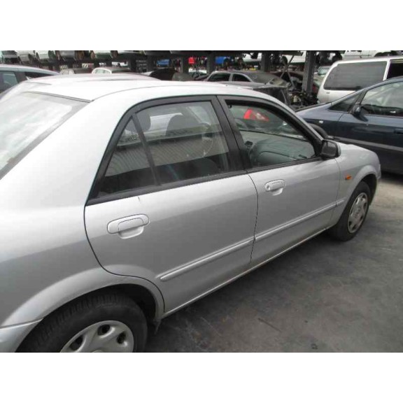 mazda 323 berl. f/s (bj) del año 2001