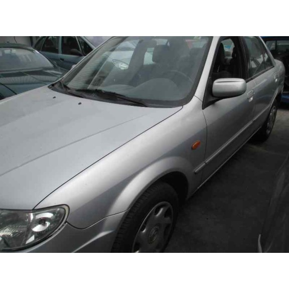 mazda 323 berl. f/s (bj) del año 2001