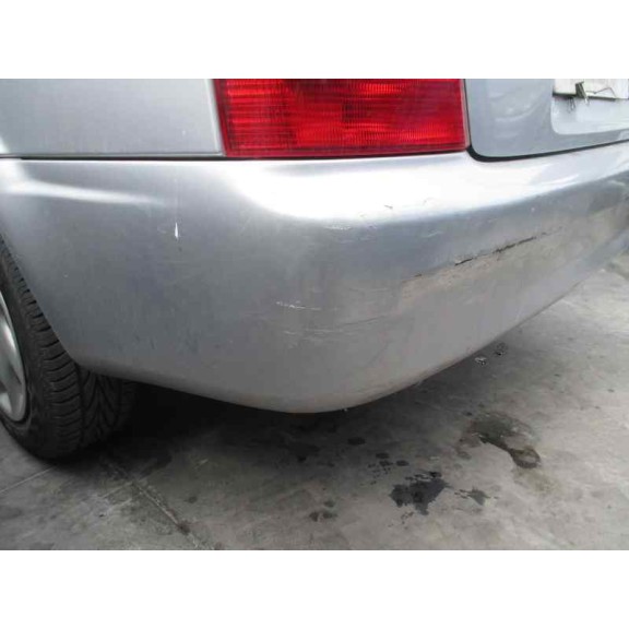 mazda 323 berl. f/s (bj) del año 2001