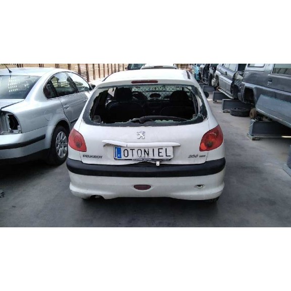 peugeot 206 berlina del año 2004