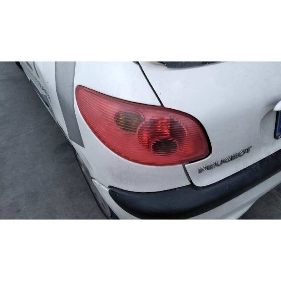 peugeot 206 berlina del año 2004