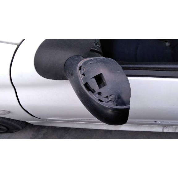 peugeot 206 berlina del año 2004