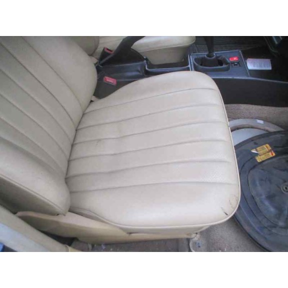 mercedes-benz clase c (w201) berlina del año 1988