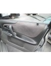 mazda 323 berl. f/s (bj) del año 2001