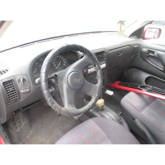 volkswagen polo berlina (6n1) del año 1997