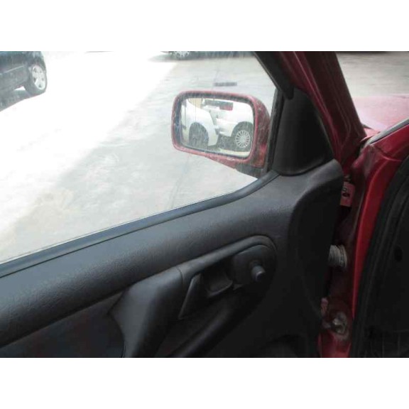 volkswagen polo berlina (6n1) del año 1997