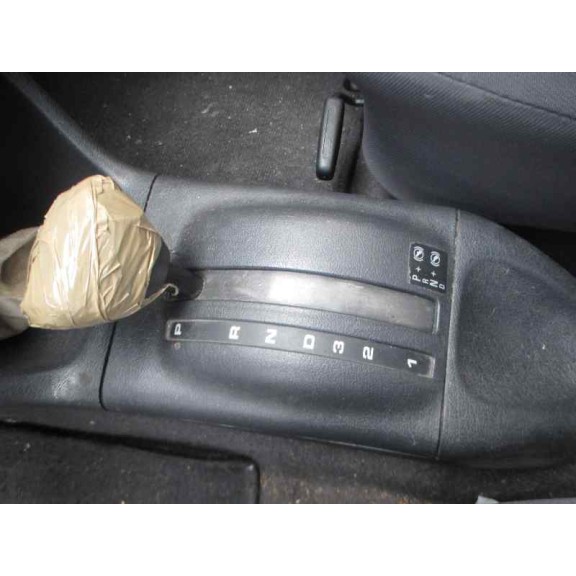 volkswagen polo berlina (6n1) del año 1997