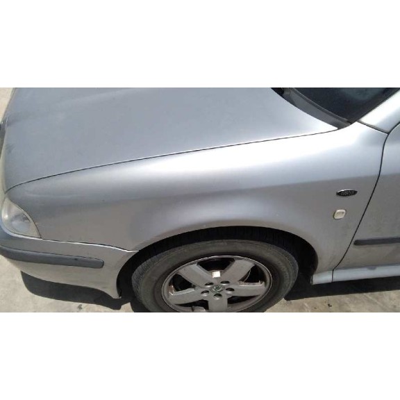 skoda octavia berlina (1u2) del año 2002