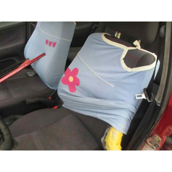 volkswagen polo berlina (6n1) del año 1997