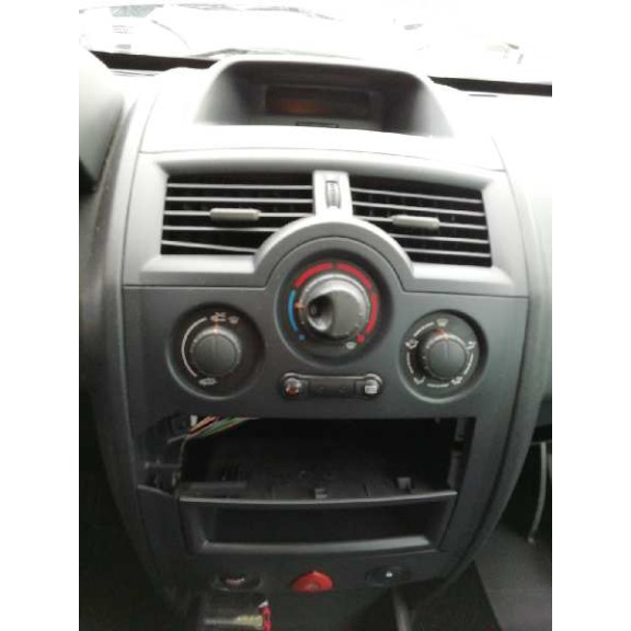 renault megane ii berlina 3p del año 2003