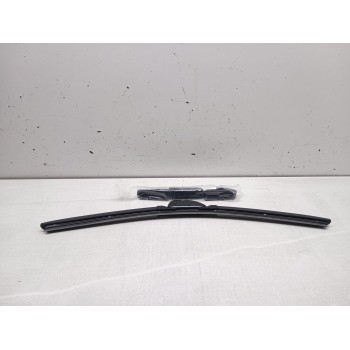 Recambio de escobilla limpia para peugeot 3008 referencia OEM IAM cgaf2153  53 cm 21´´ flexible
