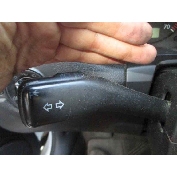 volkswagen golf iv berlina (1j1) del año 1999