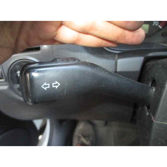 volkswagen golf iv berlina (1j1) del año 1999