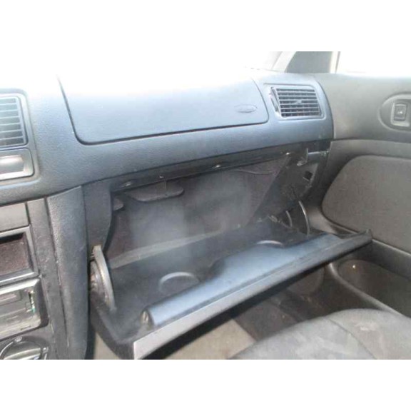 volkswagen golf iv berlina (1j1) del año 1999