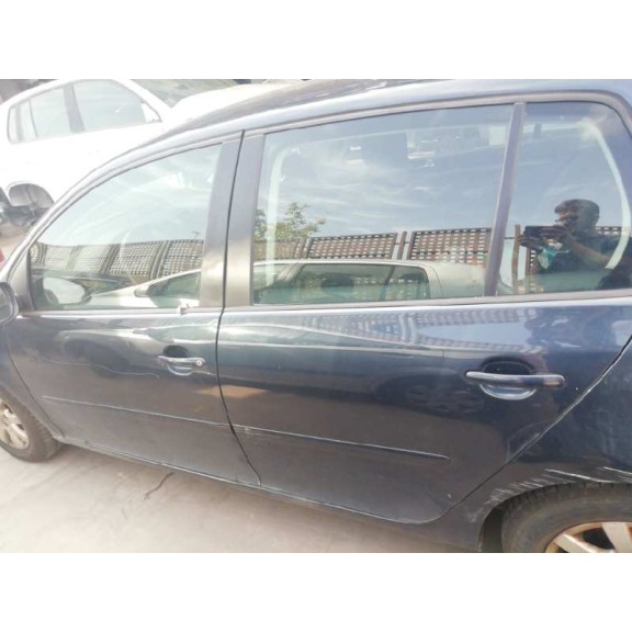 volkswagen golf v berlina (1k1) del año 2006