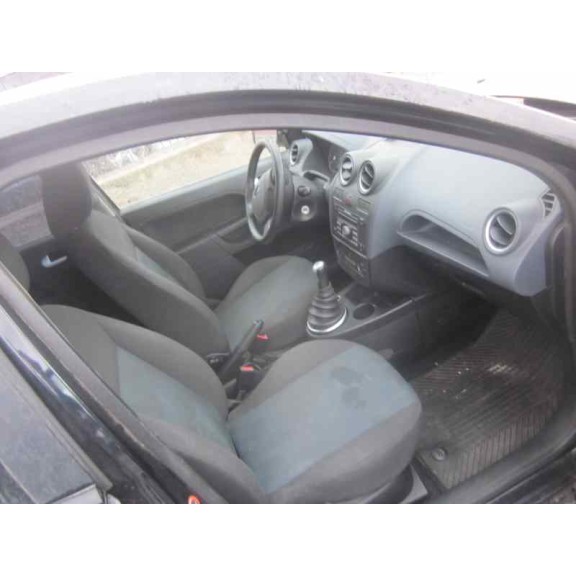 ford fiesta (cbk) del año 2001