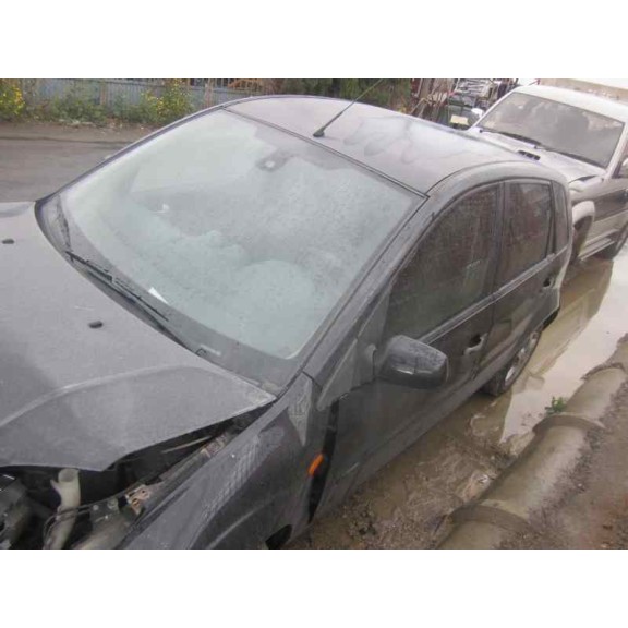 ford fiesta (cbk) del año 2001