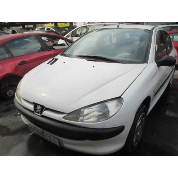 peugeot 206 berlina del año 2001