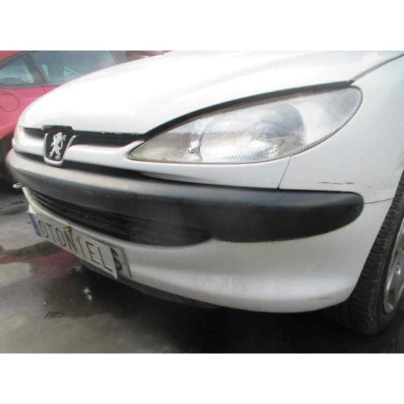 peugeot 206 berlina del año 2001