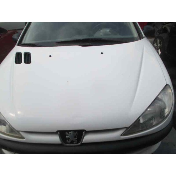 peugeot 206 berlina del año 2001