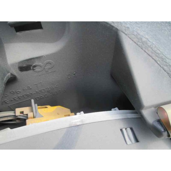 peugeot 206 berlina del año 2001