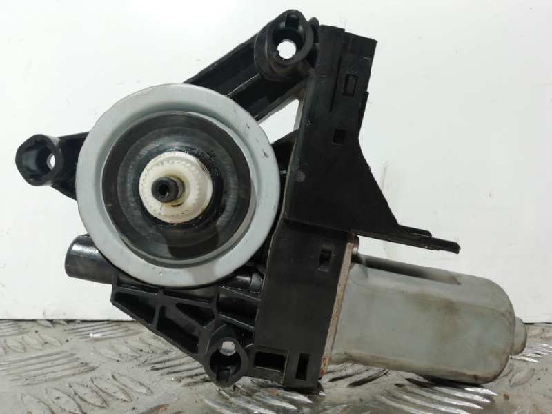 Recambio de motor elevalunas delantero derecho para volvo v40 2.0 diesel cat referencia OEM IAM 966269103  6 PIN