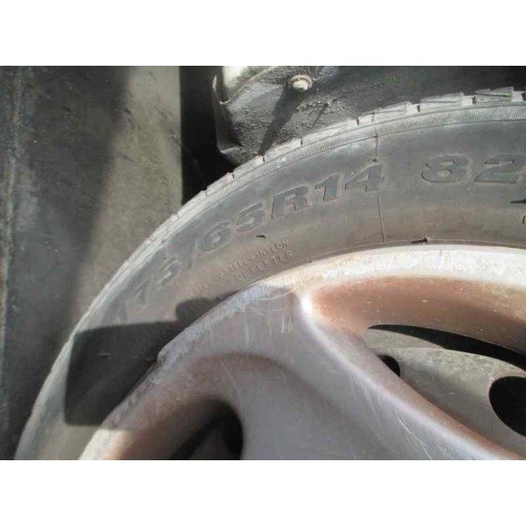 peugeot 206 berlina del año 2001