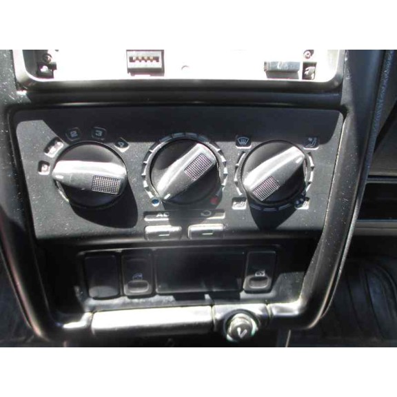 volkswagen polo berlina (6n1) del año 1999