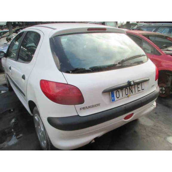 peugeot 206 berlina del año 2001