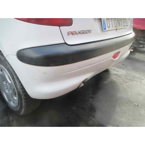 peugeot 206 berlina del año 2001