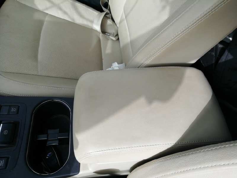 Recambio de apoyabrazos central para subaru outback (b15) executive plus s awd referencia OEM IAM   