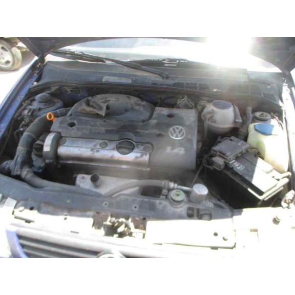 volkswagen polo berlina (6n1) del año 1999