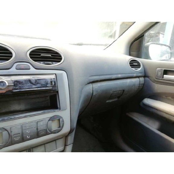 ford focus berlina (cap) del año 2006